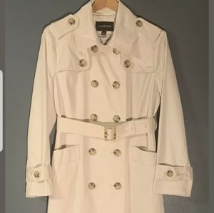 London Fog NWOT Trenchcoat size Large to Xl